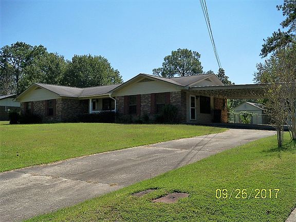 2nd image of 1711 Briarwood Dr
