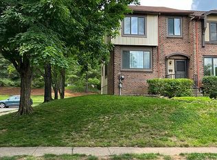 2194 E Village Rd, Southampton, PA 18966