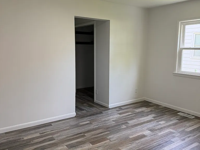 1712 N Stevens Ave — Photo 11