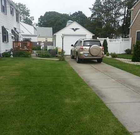 3rd image of 1092 Narragansett Pkwy