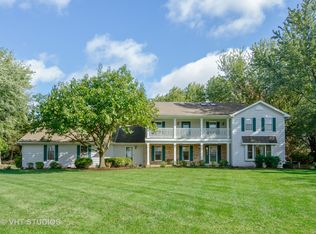 17N385 Binnie Lakes Trl, West Dundee, IL 60118