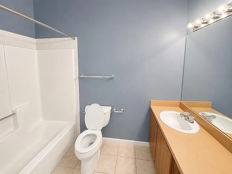 7457 E Huntington Dr #4 — Photo 3