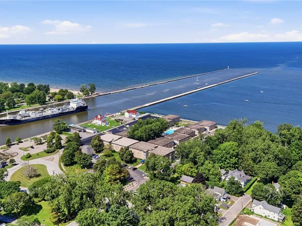 811 Westage At The Hbr, Irondequoit, NY 14617
