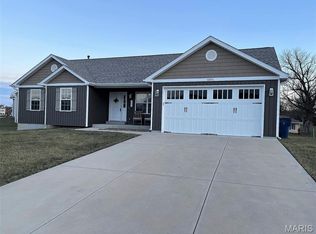 1102 Stone Henge Ct, Pevely, MO 63070