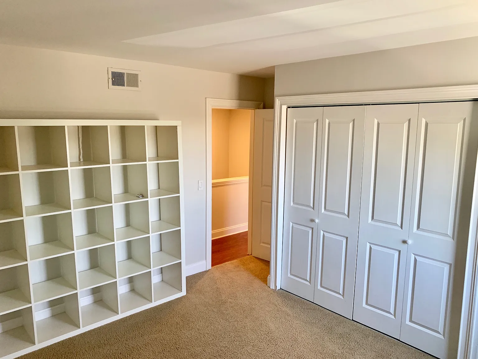 3 bed, 2.5 bath, 1600 sqft, $2,350 — Photo 4