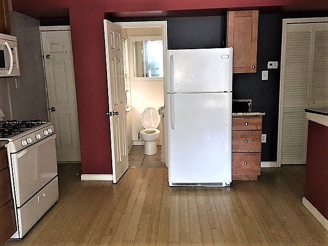 2nd image of 1005 S 13th St