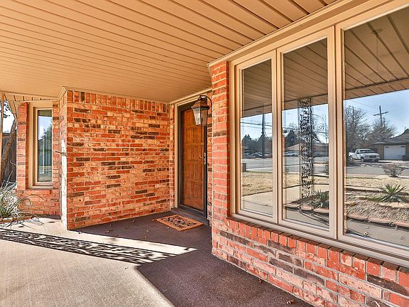 3rd image of 8018 Richmond Ave