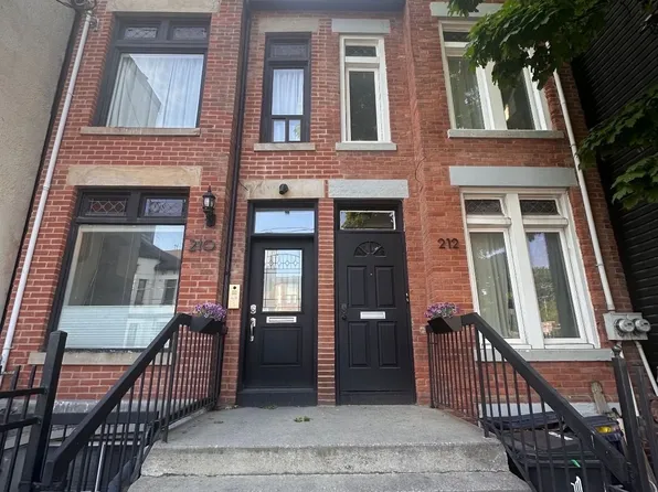 212 Gerrard St E #1, Toronto, ON M5A 2E6