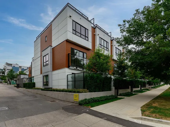 520 W 28th Ave #11, Vancouver, BC V5Z 2Y8