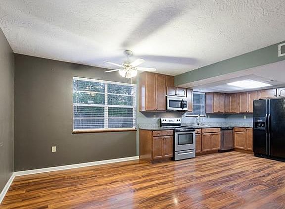4th image of 25618 N Mimosa Dr