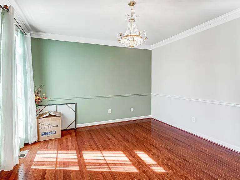 8312 Telegraph Rd — Photo 40