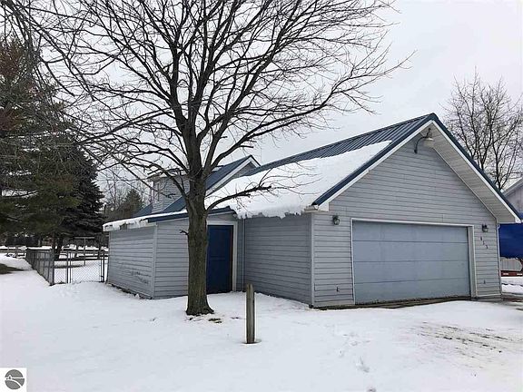 4th image of 913 Augres River Dr