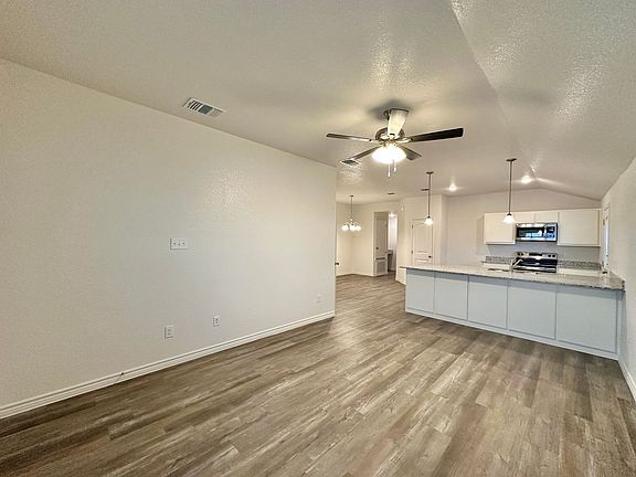 3rd image of 107 Dolphin Dr #A