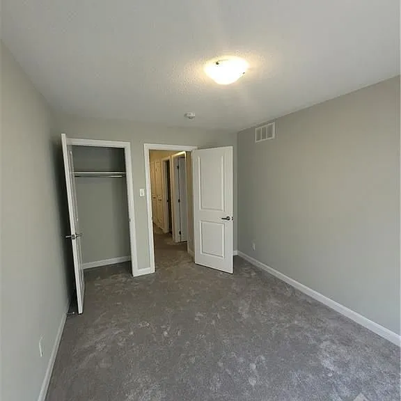551 Clemency Cres — Photo 29
