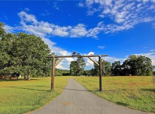 271 Trails End Rd, Reidsville, NC 27320