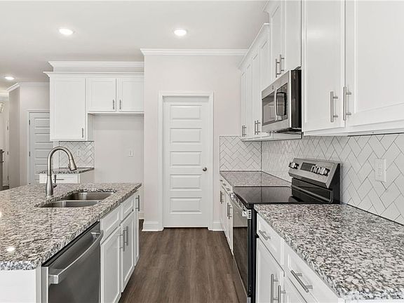 7th image of this home