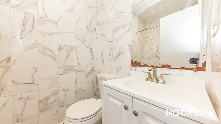 Rented by Nooklyn NYC LLC | media 7