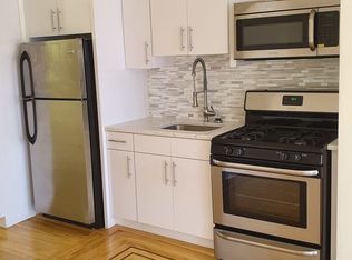 8620 Park Ln S APT 3G, Woodhaven, NY 11421
