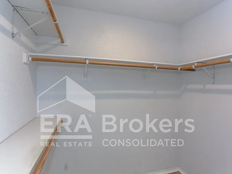 1614 Twisted Oak Dr #TWISTEDOAK1614 — Photo 17
