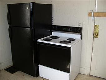 5th image of 327 N Oakley Ave