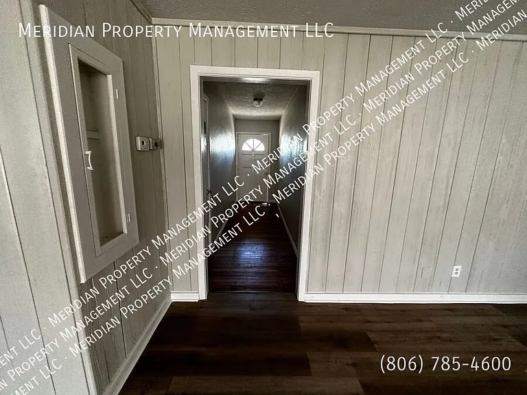2819 33rd St — Photo 5