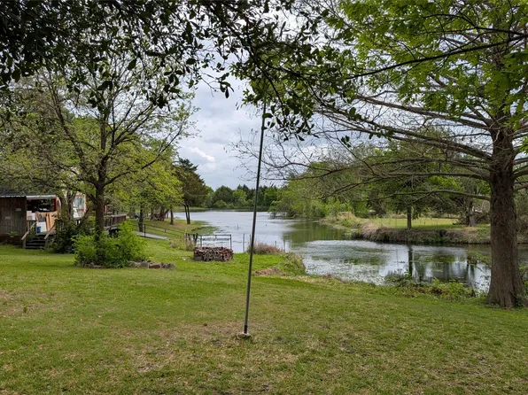 304 Becky Ln, Waxahachie, TX 75165