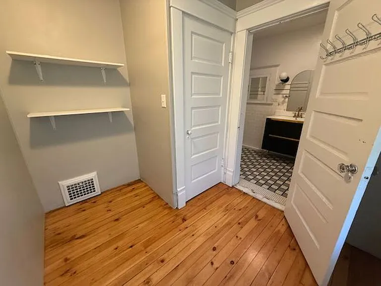 1600 W Callender Ave — Photo 19