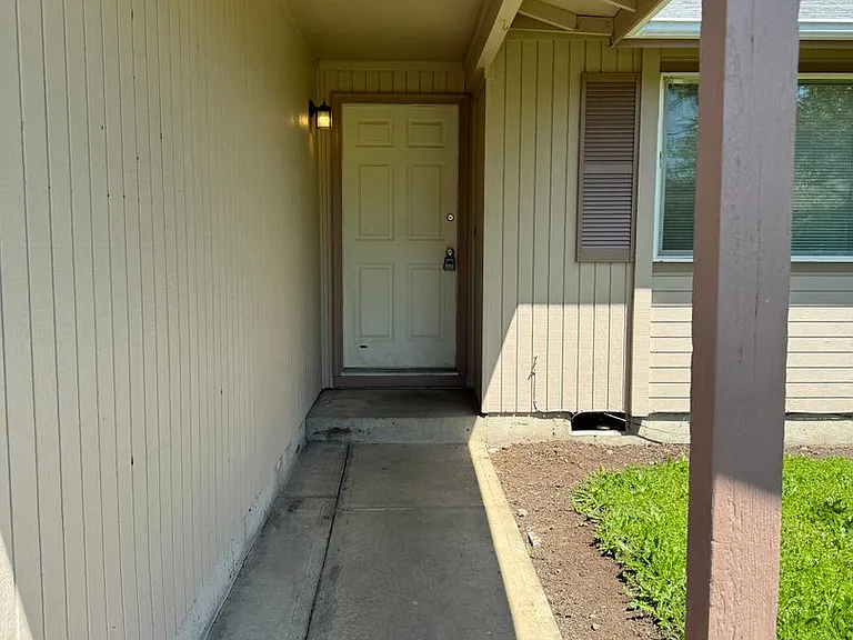 4579 Souza Ct — Photo 2