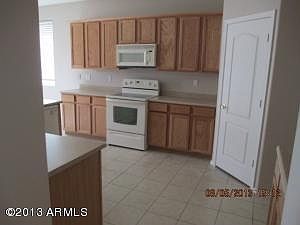 3rd image of 15473 W Jefferson St