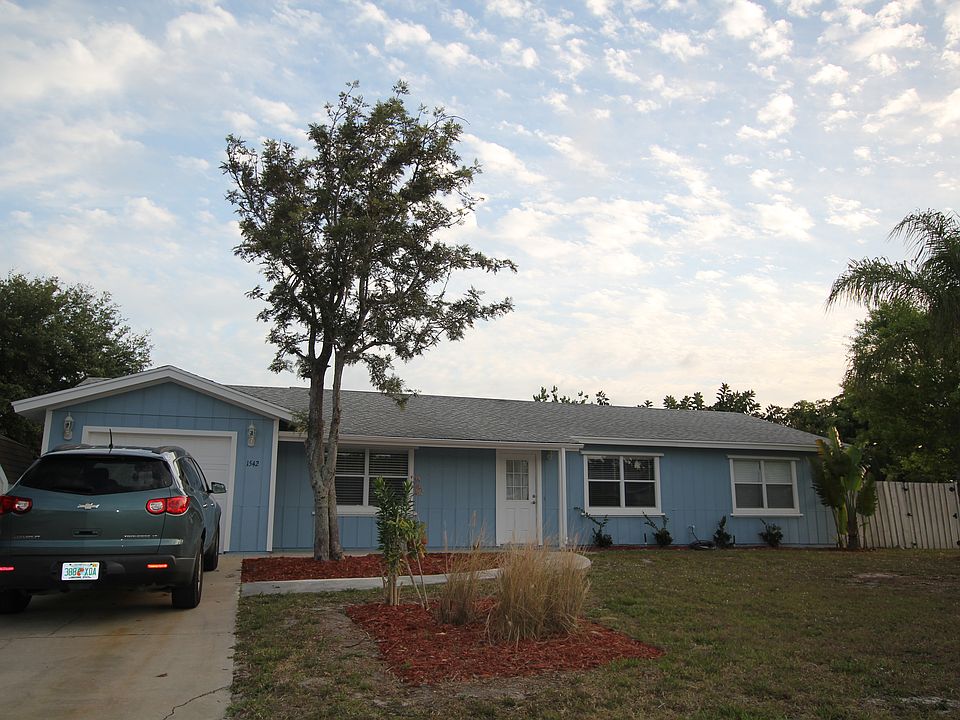 1st image of 1542 NE 25th Ter