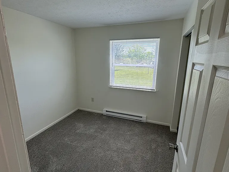 934 Buckeye Ave — Photo 4