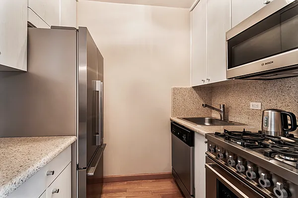 Rented by Brown Harris Stevens | media 4