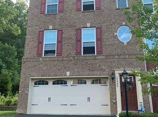 2405 Pointe View Dr, Mars, PA 16046