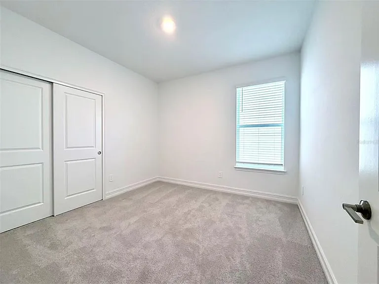 1307 Broward Dr — Photo 14