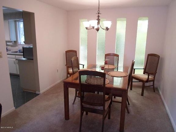 5th image of 626 Voltaire Ave