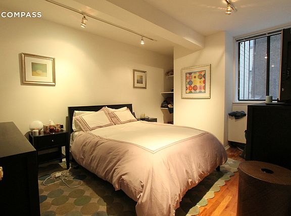 5th image of 320 E 65th St APT 122