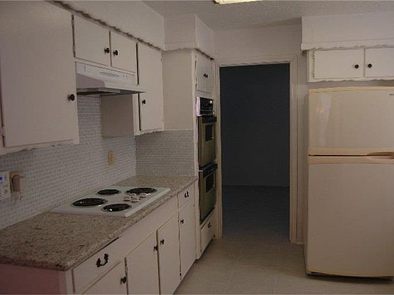5th image of 9554 Wickenburg Dr