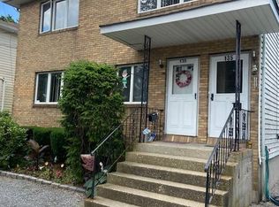 135 Albany Ave #2, Westbury, NY 11590