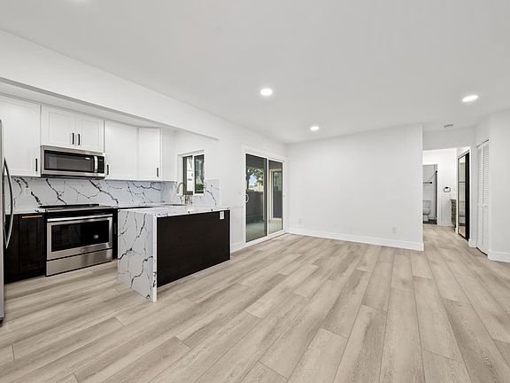 2nd image of 3234 Ashford St