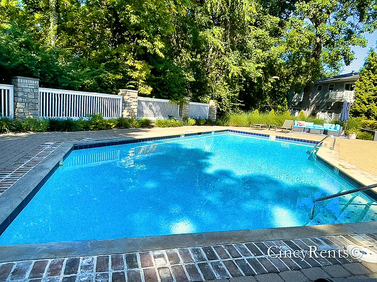 3695 Erie Ave #D — Photo 25