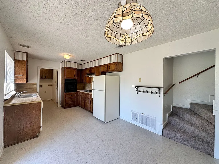 216 W Cardinal Ln — Photo 13