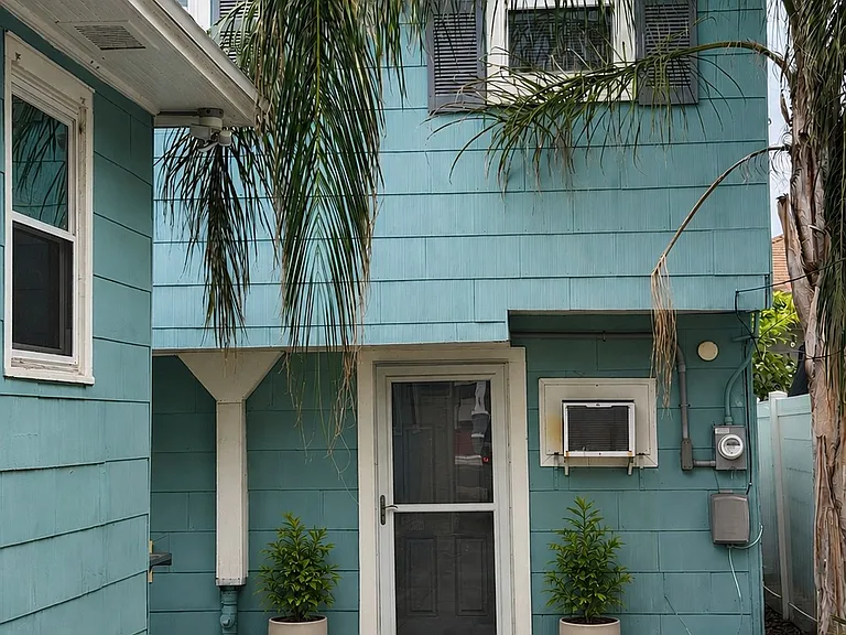2115 W Cass St #2 — Photo 3