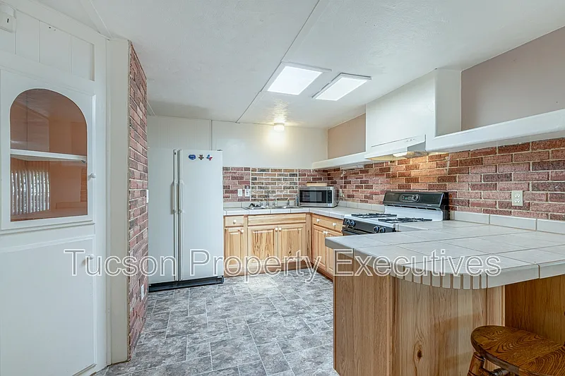 2 bed, 2.0 bath, 1600 sqft, $1,500 — Photo 4