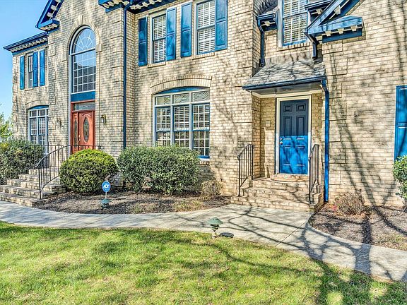 4th image of 5848 Old Locke Ct