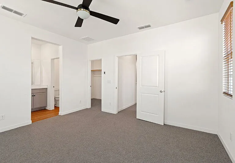 5301 E Commerce Way #43104 — Photo 12