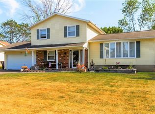 137 Straub Rd, Rochester, NY 14626