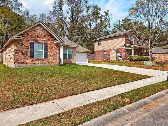 2nd image of 10261 English Manor Dr