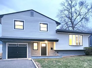 50 Roosevelt Ave, Colonia, NJ