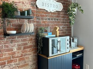 417 Main St #3A, Holyoke, MA 01040
