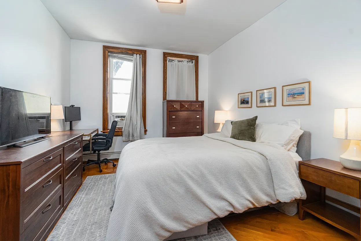 1 bed, $3,200 — Photo 4